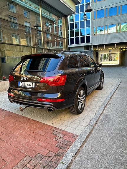 Audi Q7 10 of 10