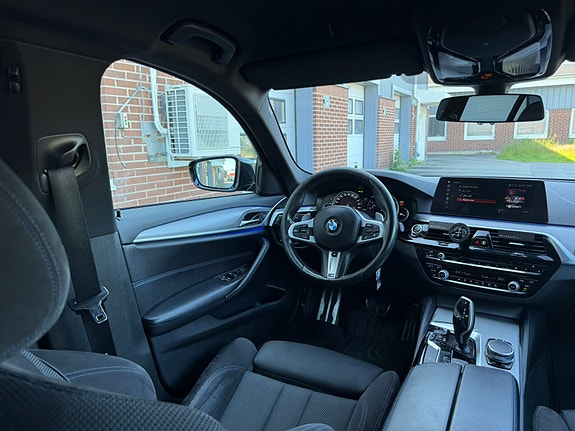 BMW 520d 8 of 13