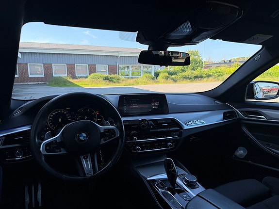 BMW 520d 9 of 13