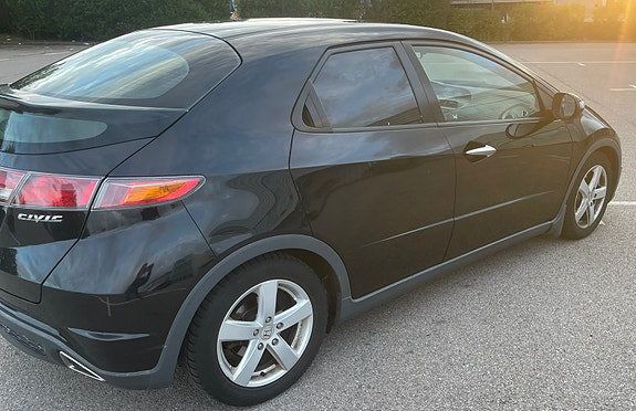 Honda Civic 3 of 5