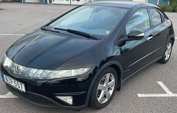 Honda Civic 2 of 5
