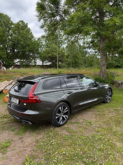 Volvo V60 3 of 4