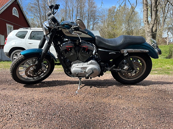 Harley-Davidson 4 of 5