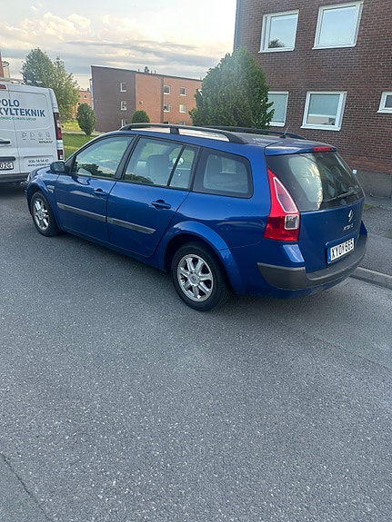 Renault Megane II 3 of 3