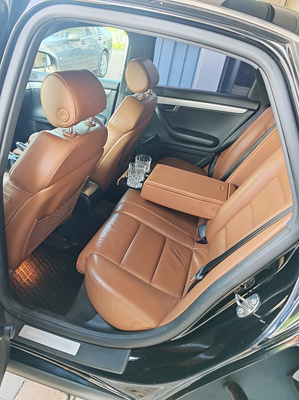 Audi A4 7 of 12