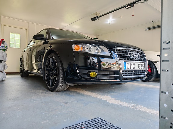 Audi A4 2 of 12