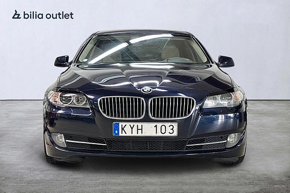 BMW 530d 3 of 5