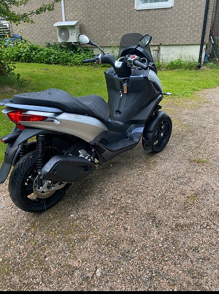 Piaggio MP3 300 HPE 6 of 6