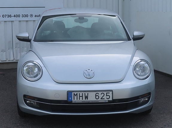 Volkswagen Beetle 2 of 5
