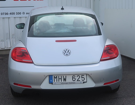 Volkswagen Beetle 4 of 5