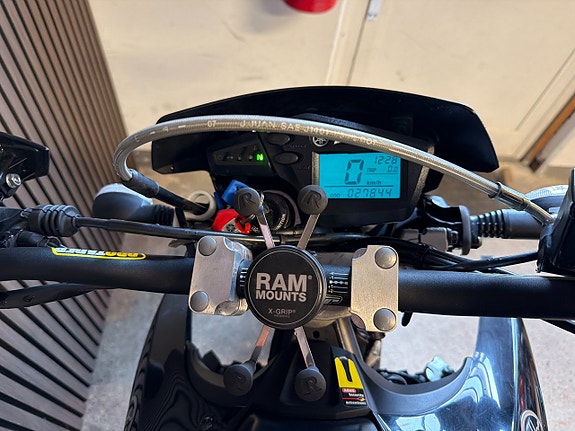 Yamaha XT660R SM 0.66 3 of 10
