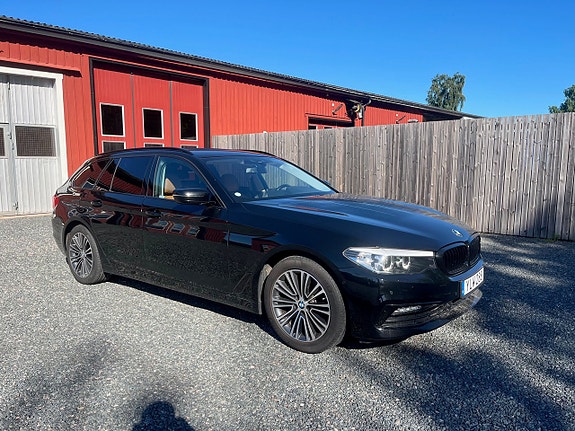 BMW 520d 2 of 5