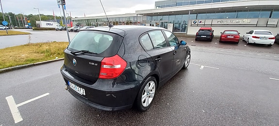 BMW 118d 6 of 7