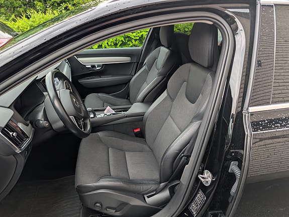 Volvo V90 3 of 5