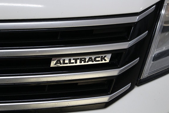 Volkswagen Passat Alltrack 16 of 18
