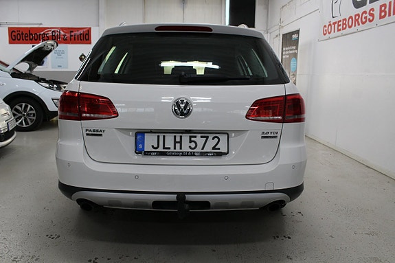 Volkswagen Passat Alltrack 5 of 5