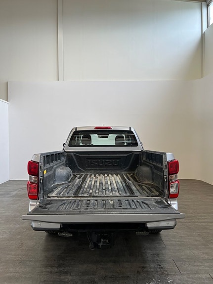 Isuzu D-max 6 of 13