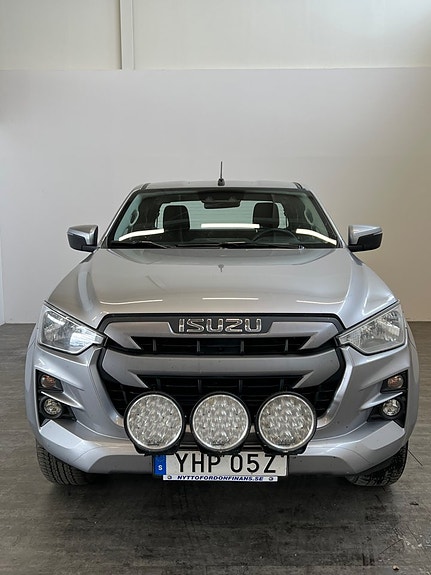 Isuzu D-max 2 of 13
