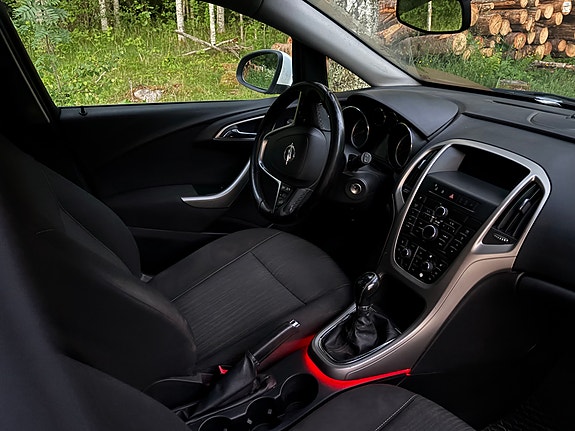 Opel Astra 5 of 5