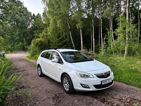 Opel Astra 4 of 5