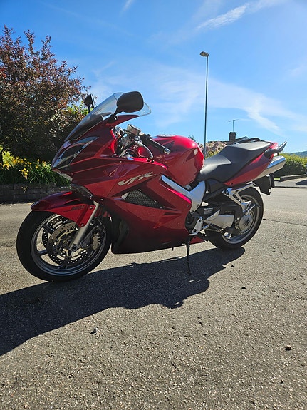 Honda VFR800 V-TEC ABS 2 of 5