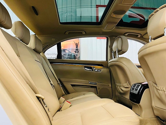 Mercedes-Benz S350 14 of 27