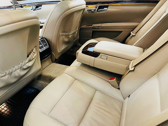 Mercedes-Benz S350 17 of 27