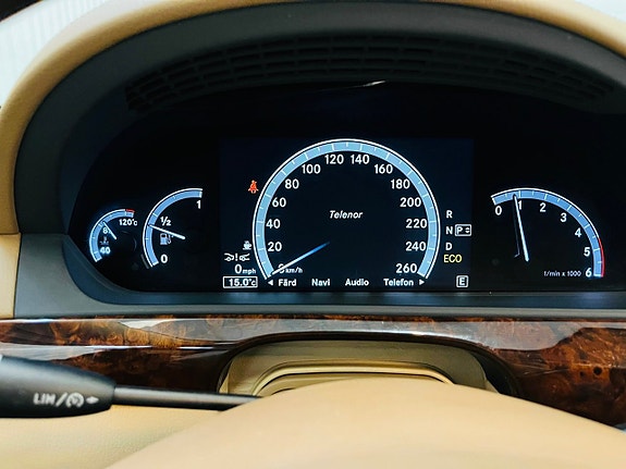 Mercedes-Benz S350 24 of 27