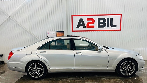 Mercedes-Benz S350 3 of 5