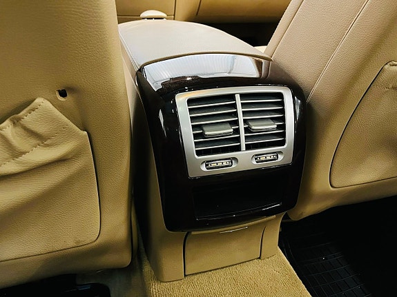 Mercedes-Benz S350 20 of 27