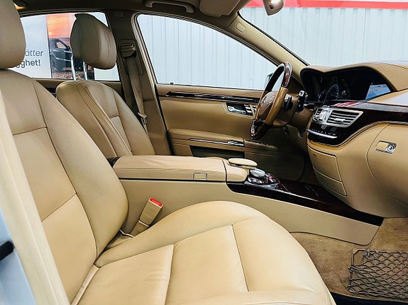 Mercedes-Benz S350 12 of 27