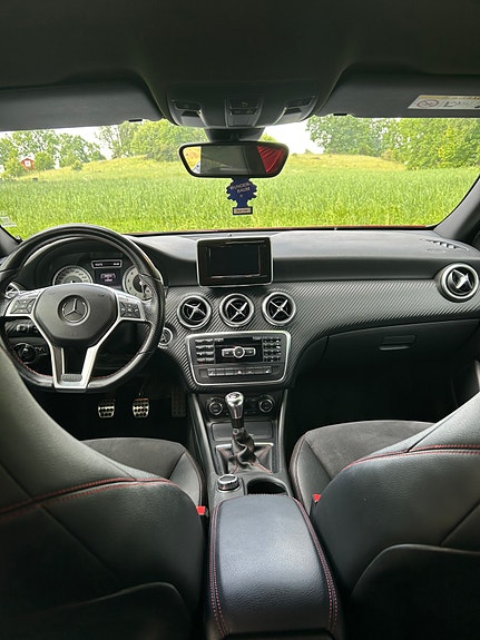 Mercedes-Benz A180 5 of 5