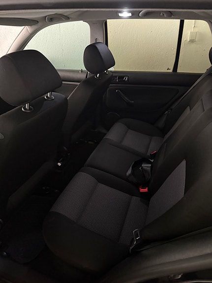 Volkswagen Golf IV 3 of 6