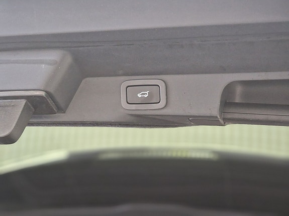 Land Rover Range Rover Sport 11 of 26