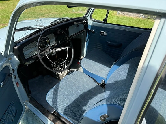 Volkswagen 1300 4 of 5