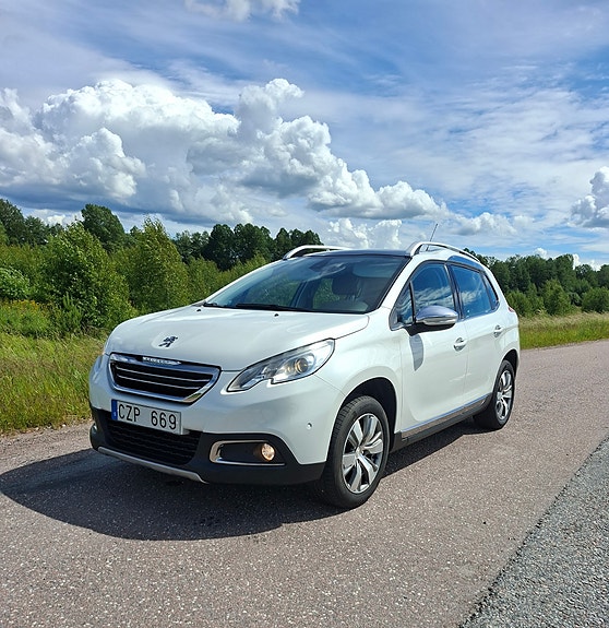 Peugeot 2008 3 of 5
