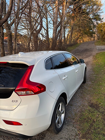 Volvo V40 4 of 5
