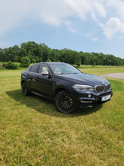 BMW X6 2 of 5
