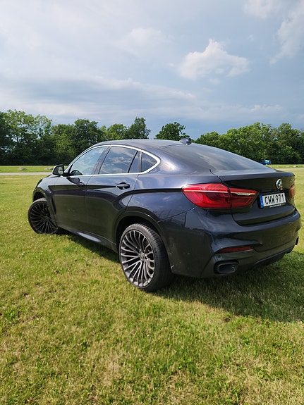 BMW X6 3 of 5