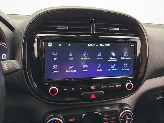 Kia e-Soul 18 of 30