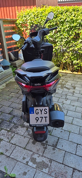 Aprilia Sxr50 3 of 7