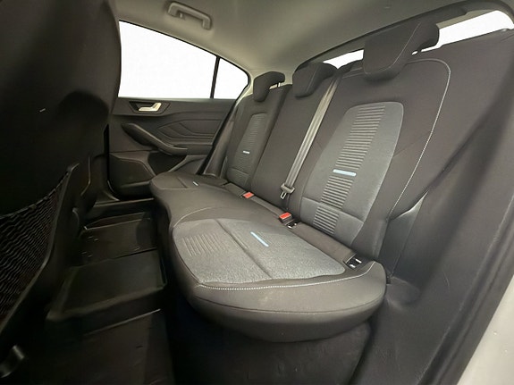 Ford Focus 24 of 30