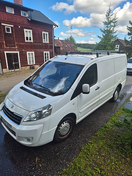 Peugeot Expert 5 of 5