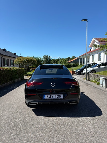 Mercedes-Benz CLA220 d 3 of 5