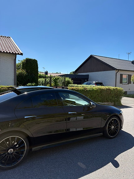 Mercedes-Benz CLA220 d 4 of 5