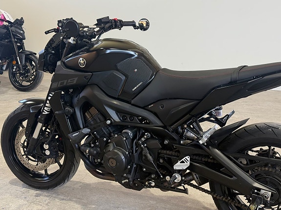 Yamaha MT-09 Akrapovic Helsystem 0kr insats . Räntekampanj 3,45% 9 of 11