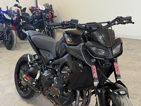 Yamaha MT-09 Akrapovic Helsystem 0kr insats . Räntekampanj 3,45% 3 of 11
