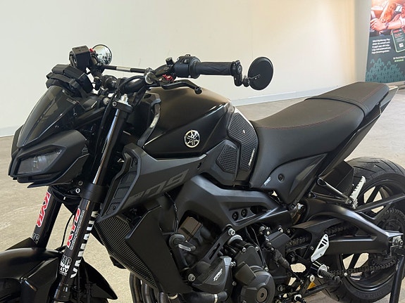Yamaha MT-09 Akrapovic Helsystem 0kr insats . Räntekampanj 3,45% 8 of 11