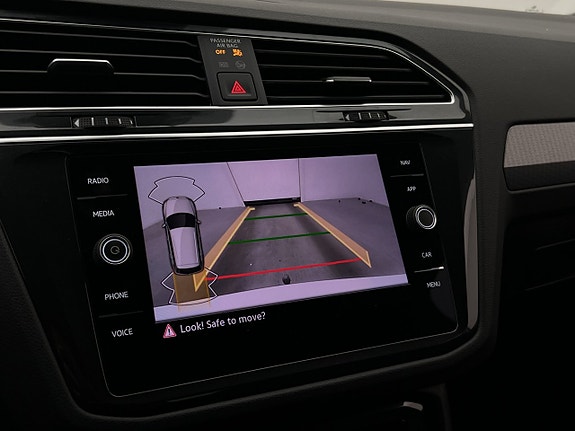 Volkswagen Tiguan 23 of 30