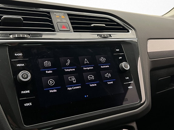 Volkswagen Tiguan 24 of 30